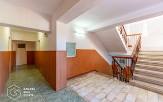 Cladire cu 24 camere, langa Castelul Regal Savarsin - Poză 17