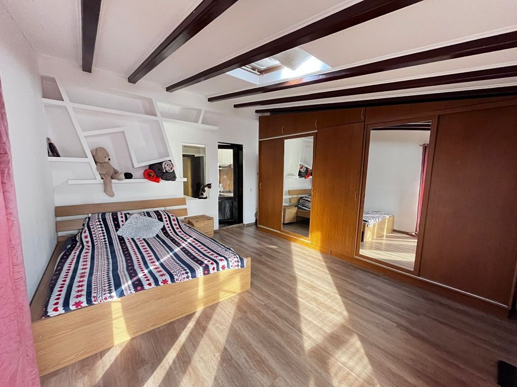 Apartament 2 camere terasa spatioasa, etaj 5, zona Vitan, pet friendly - Poză 1