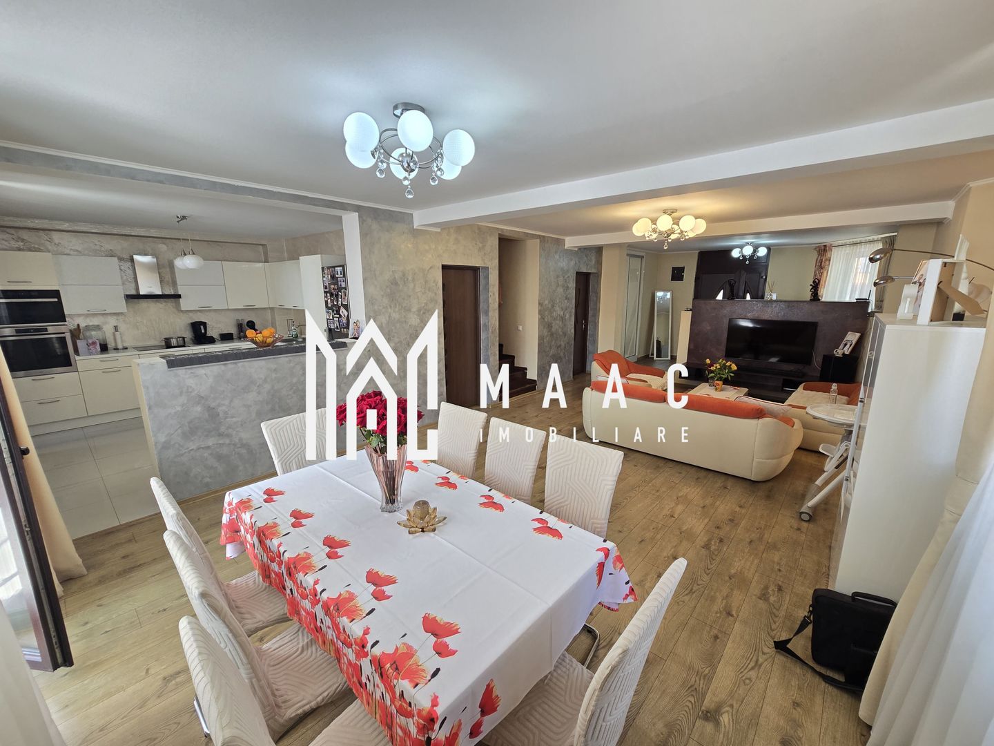 Vila 5 camere moderna 300 mp teren Zona Tineretului - Poză 3