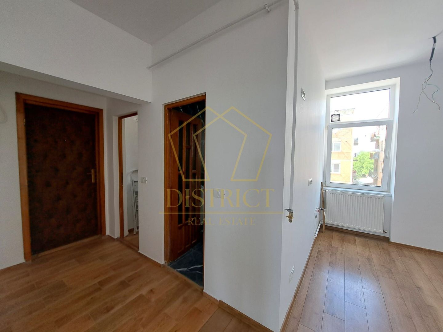 Apartament cu o camera si vedere catre Bega | Spl. N. Titulescu - Poză 12