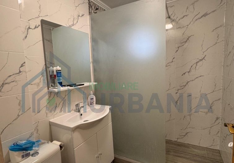 Închiriez apartament cu 2 camere în Podul Ros - Poză 3