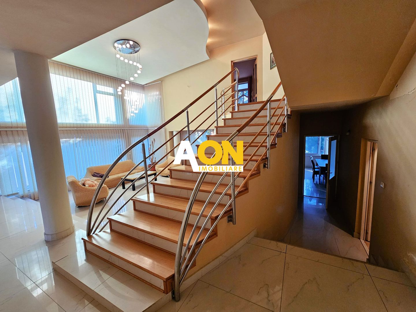 Casa 8 camere, S+P+1, teren 1377 mp, zona Schit - Poză 11