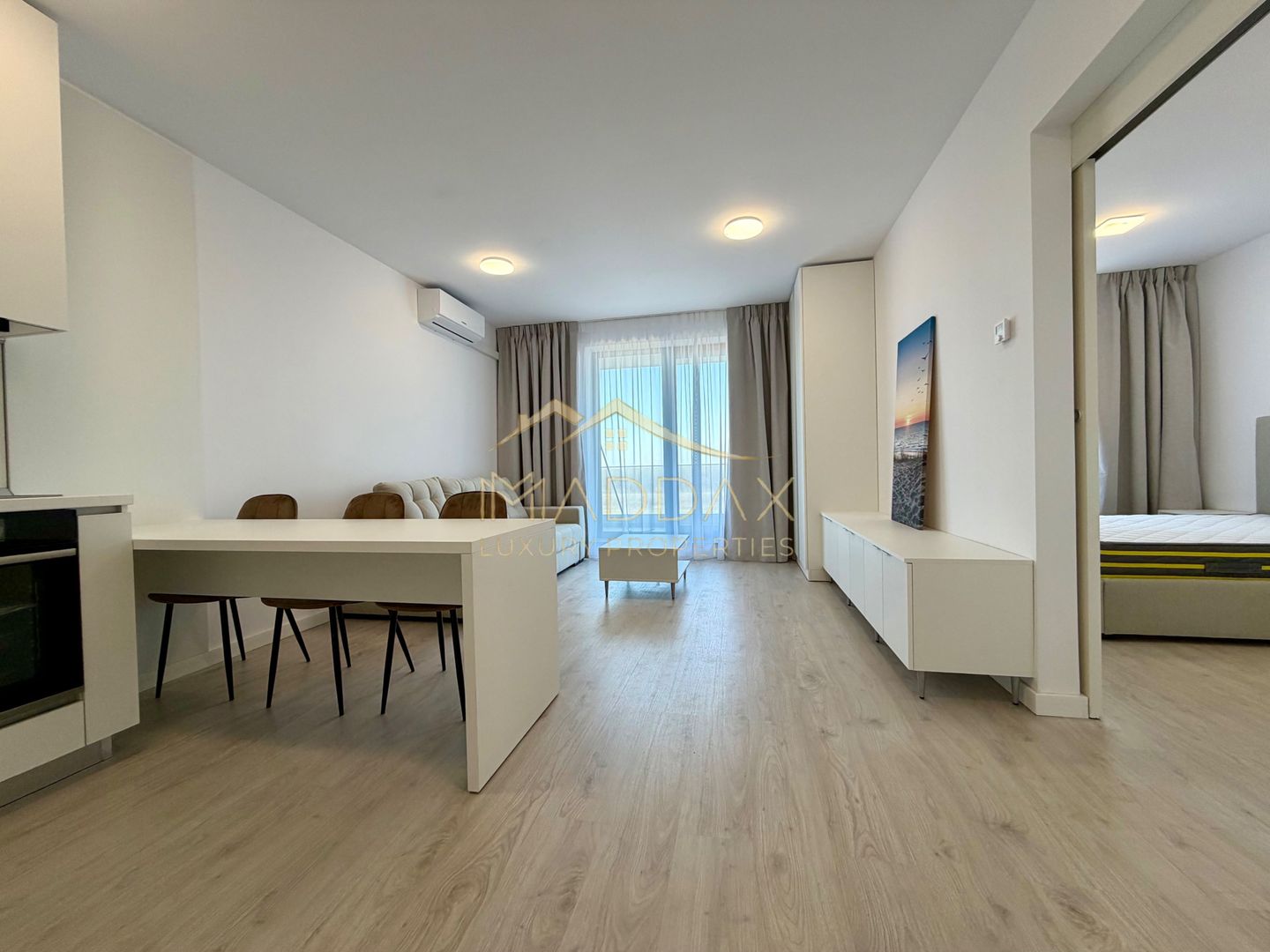 Apartament cu 2 camere *62.44mp* + Parcare / Mobilat // Baneasa Forest View - Poză 1