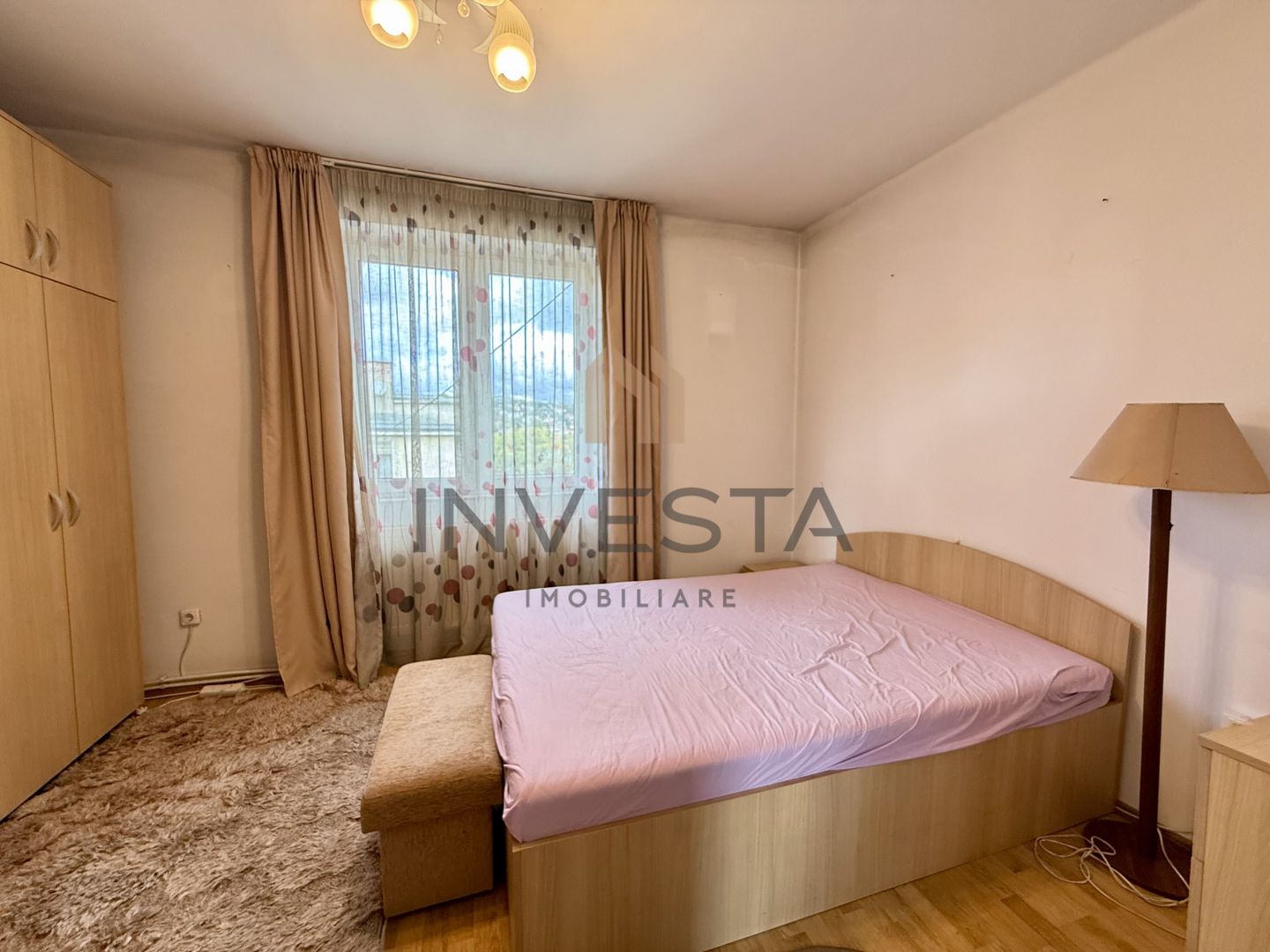 Oportunitate Centru – apartament 2 camere + loc de parcare și garaj - Poză 3