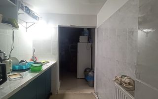 Spatiu de birou la casa cu parcari - Poză 4