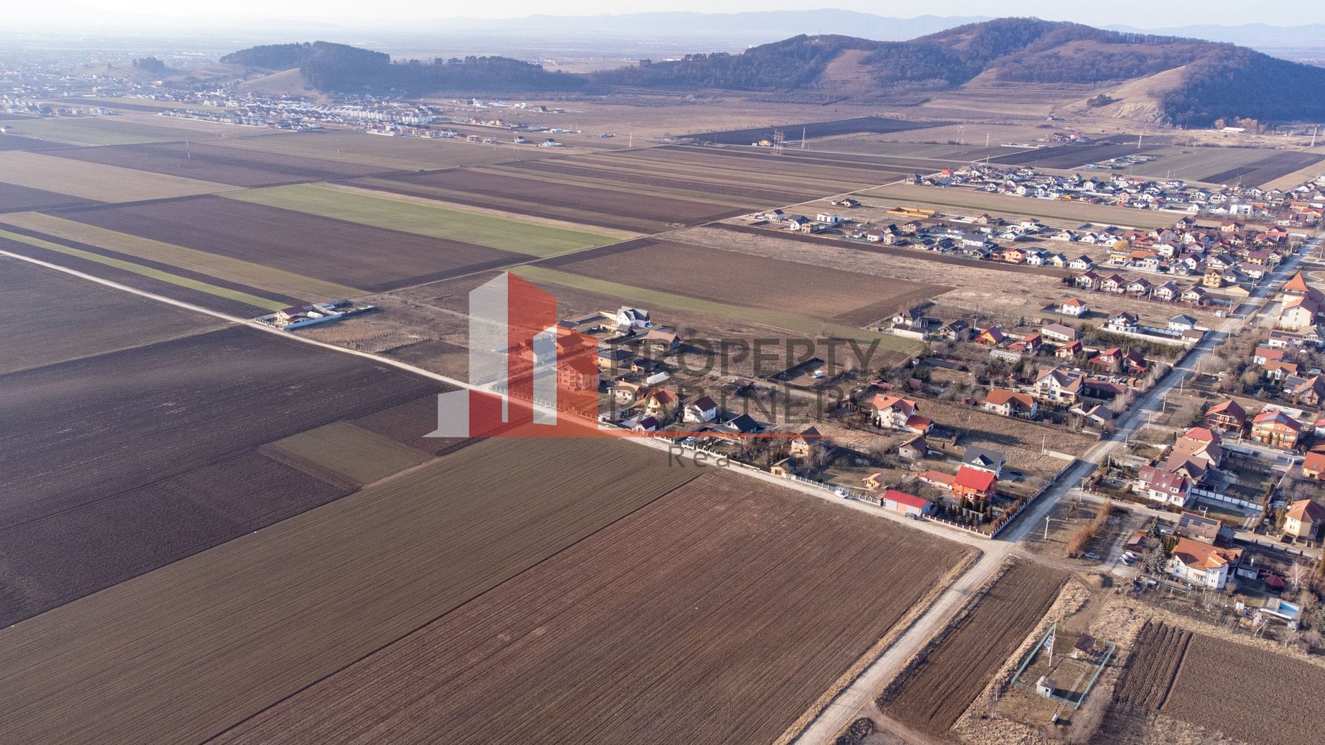 Casa cu teren 1500 mp in Harman - Poză 9