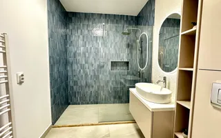 Apartament ultrafinisat | Etaj intermediar | Zona str Tineretului - Poză 11