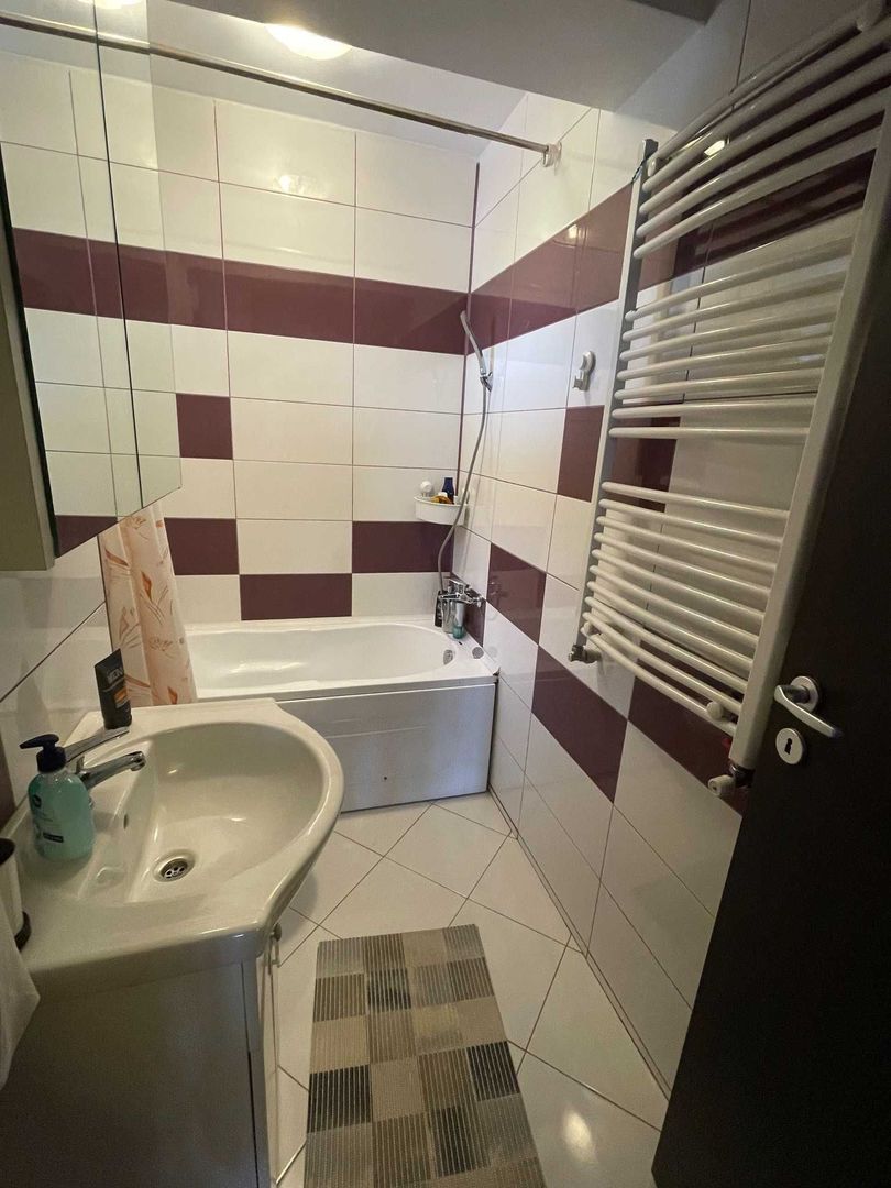 Închiriez apartament 2 camere, Mihai Bravu, centrală proprie - Poză 6