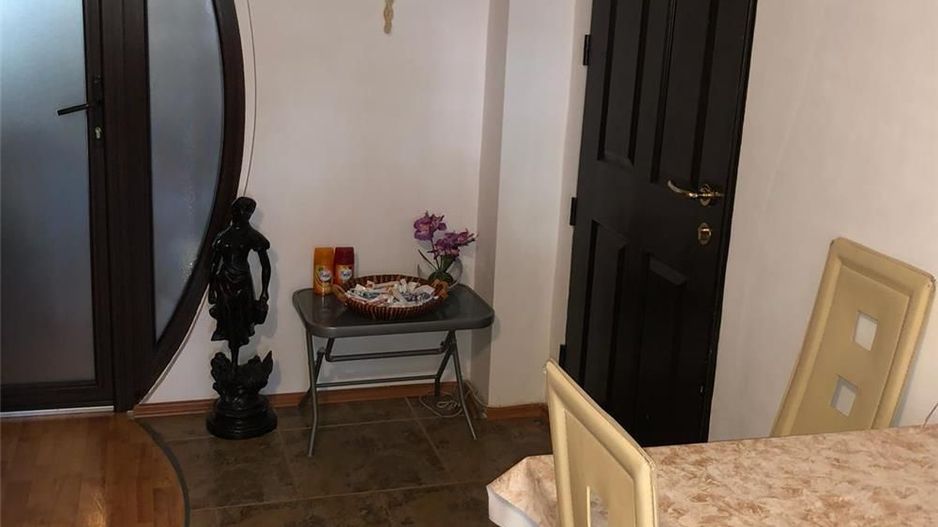 Apart  2 cam spațios Aradului- parter cu balcon centrala proprie - Poză 14