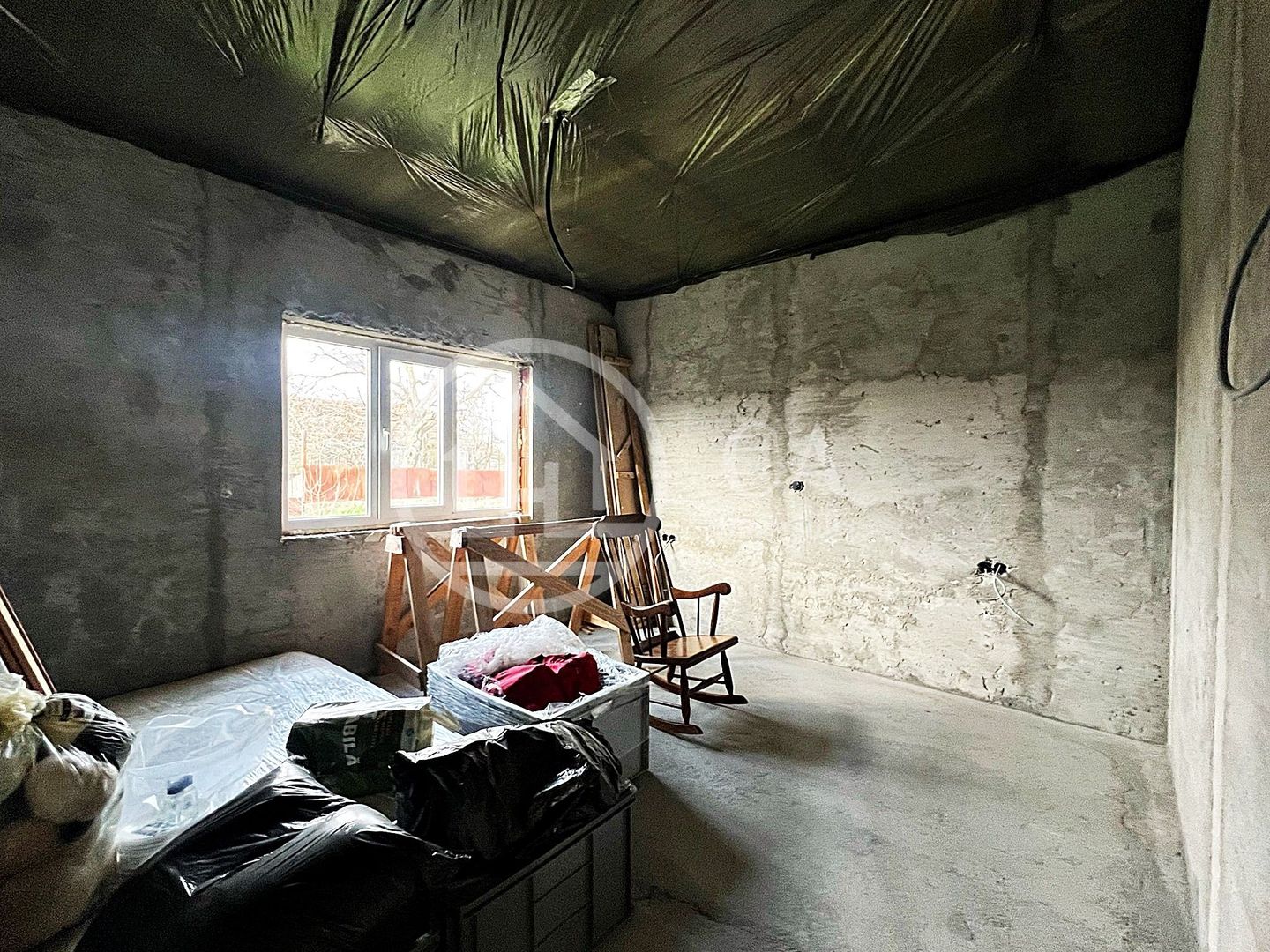 Casa de vanzare cu 3 camere in Girisu de Cris, Bihor - Poză 9