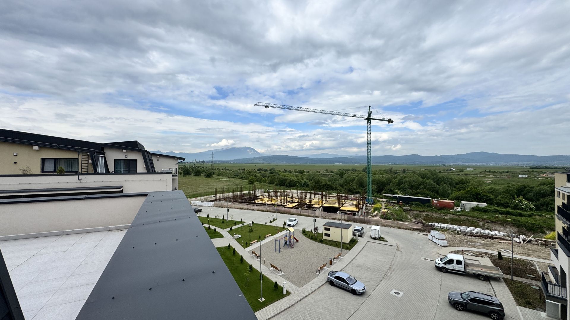 Apartament 2 camere tip penthouse Rasnov | Terasa 50 mp - Poză 9