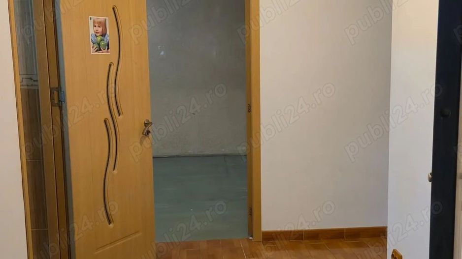 🏡 De Vanzare 3 Camere | Etaj 1 | 66 mp | Metrou Valea Ialomitei - Poză 2