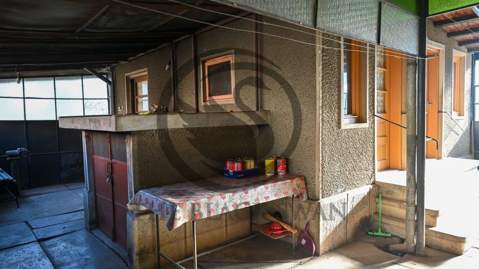 Casa cu 6 camere de vanzare | Zona Ultracentrala, Baicoi | Comision 0% - Poză 24