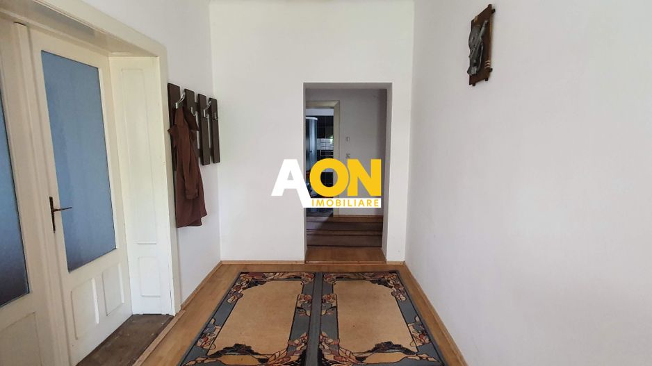 Casa cu 3 camere, 600 mp teren, deschidere la doua strazi, Centru - Poză 5