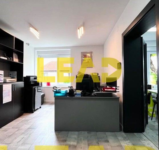 Casa renovata complet! 210 mp utili pe teren de 548 mp! - Poză 14