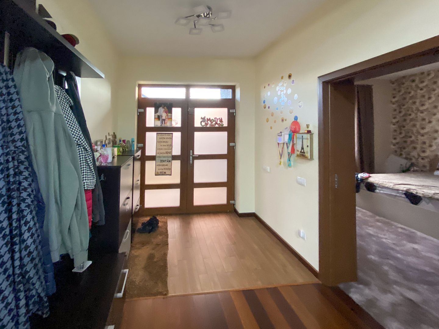 Descoperă Eleganța și Rafinamentul: Vila de Vis pe un lot generos - Poză 18