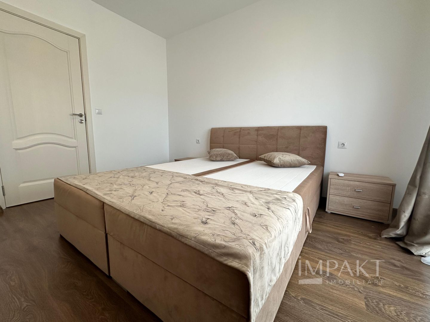 Apartament Lux cu 3 camere Floresti - Poză 5