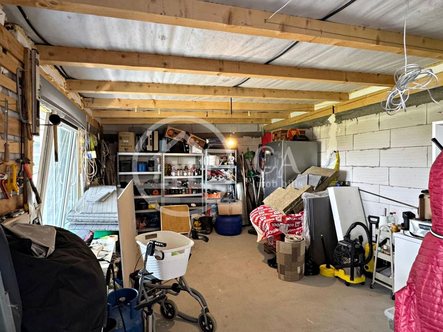 Casă de vânzare cu 3 camere si o anexa  in Sântandrei, Bihor - Poză 7