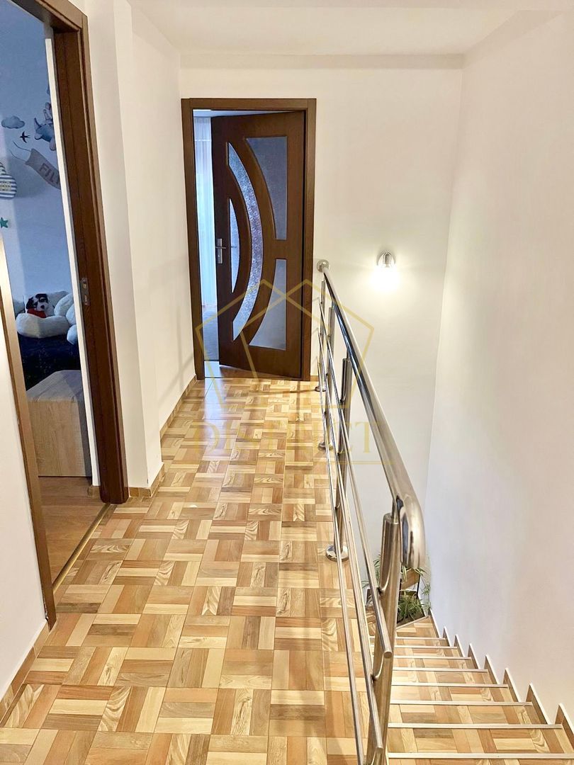 Duplex cu 4 camere si 2 bai complet mobilat si utilat in Giroc langa Zone 2. - Poză 11