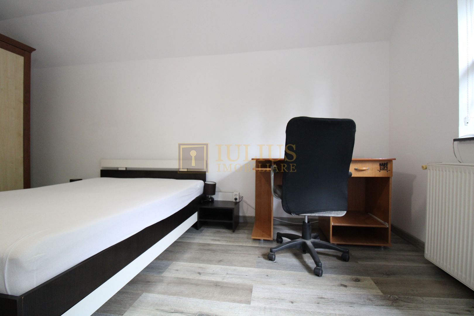 Zona aradului, 4 camere + 2 bai, centrala proprie - Poză 22