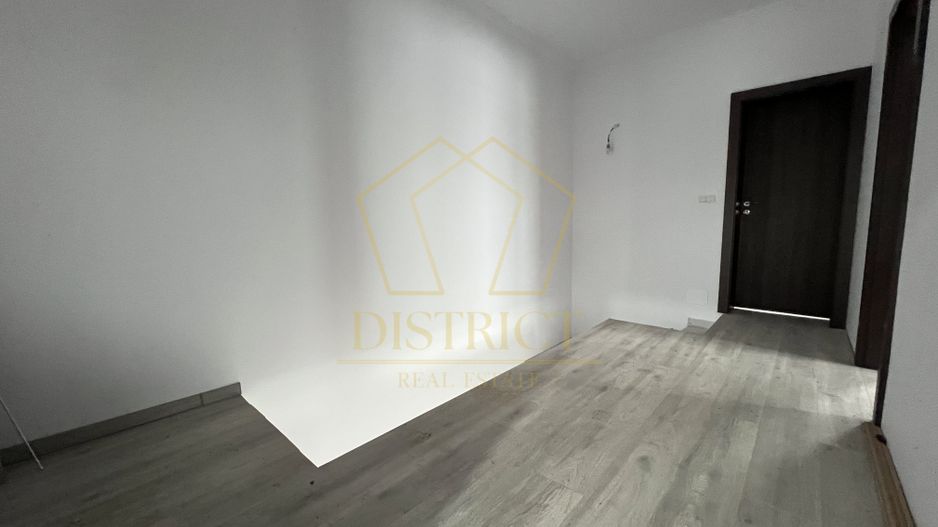 Duplex cu 5 camere, bucatarie inchisa, la cheie | Giarmata - Poză 12