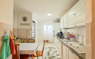 3 camere | Decomandat | Etaj intermediar | 2 balcoane |2 bai - Poză 3