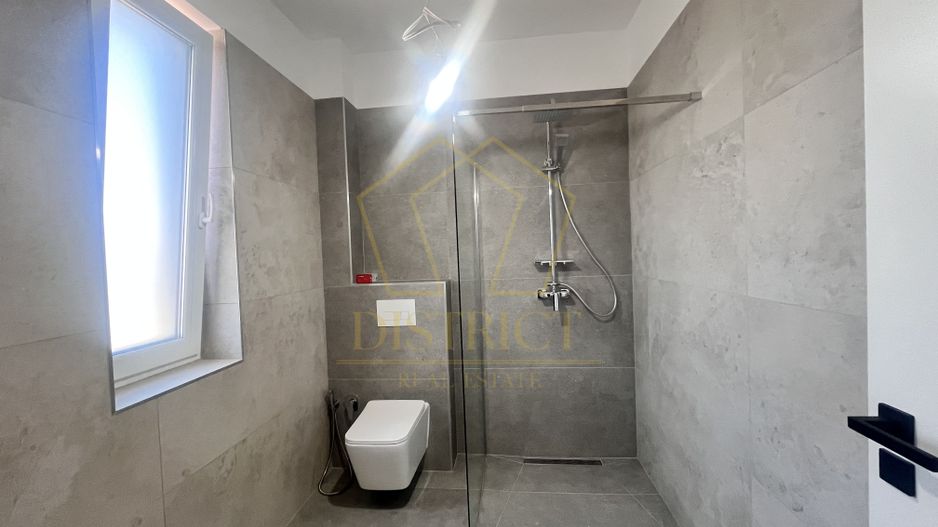 Duplex modern cu 5 camere si curte amenajata I Dumbravita - Poză 4