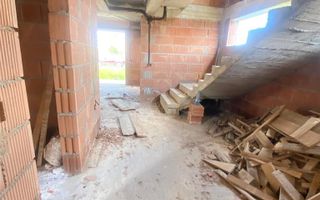 Sacalaz casa la rosu - Poză 9