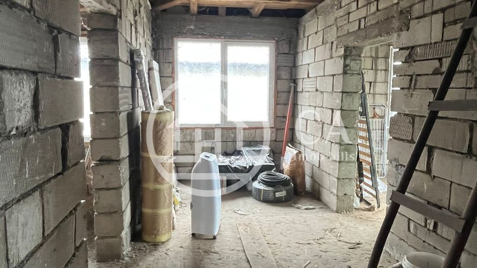 Casa de vanzare D+P+E+M cu 5 camere în Livada De Bihor - Poză 10