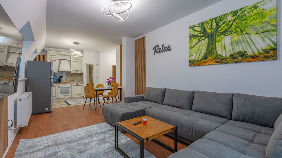 Apartament 2 camere tip penthouse Rasnov | Terasa 50 mp - Poză 2