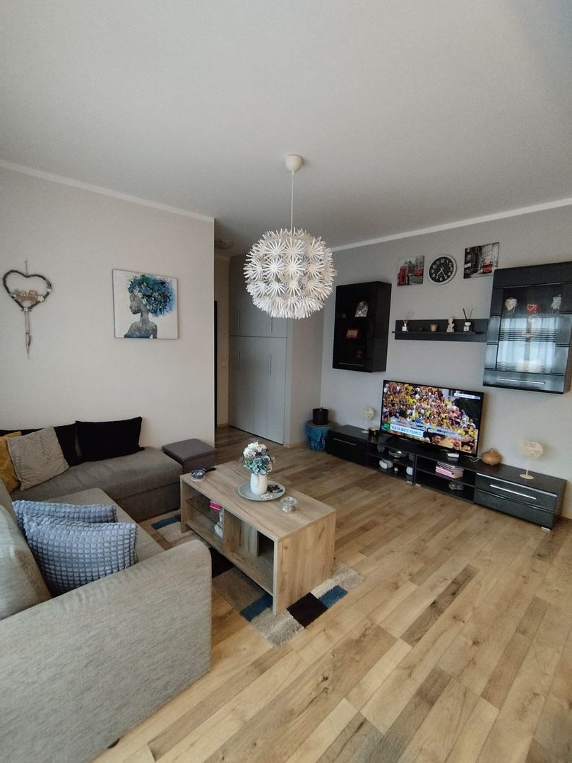 Proprietar inchiriez apartament 2 camere Dumbravita - Poză 1