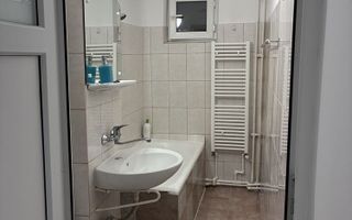 Inchiriez apartament 2 camere  curat, et 3/4 zona Sirus /Marasesti  , - Poză 8