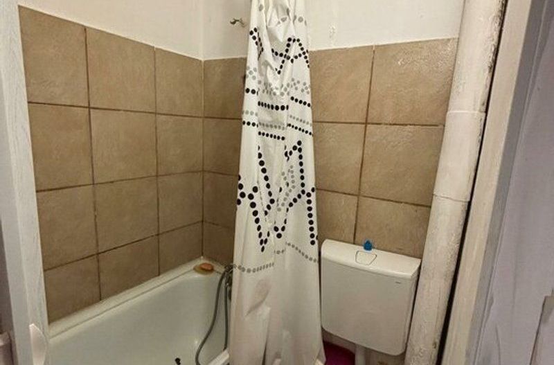 Garsoniera de vanzare  pe strada golescu 12 - Poză 9