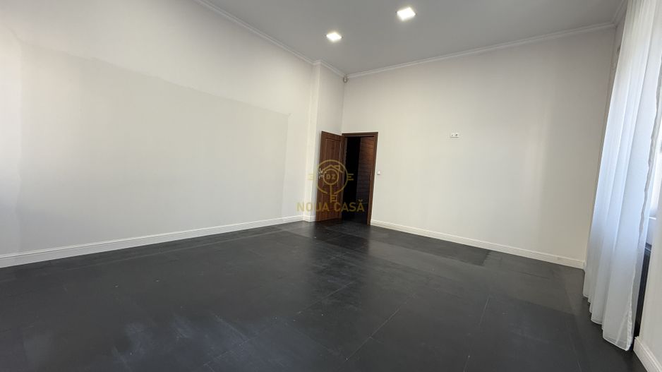 Proprietate unică în Satu Mare – spații de birouri/comerciale/LUX - Poză 16