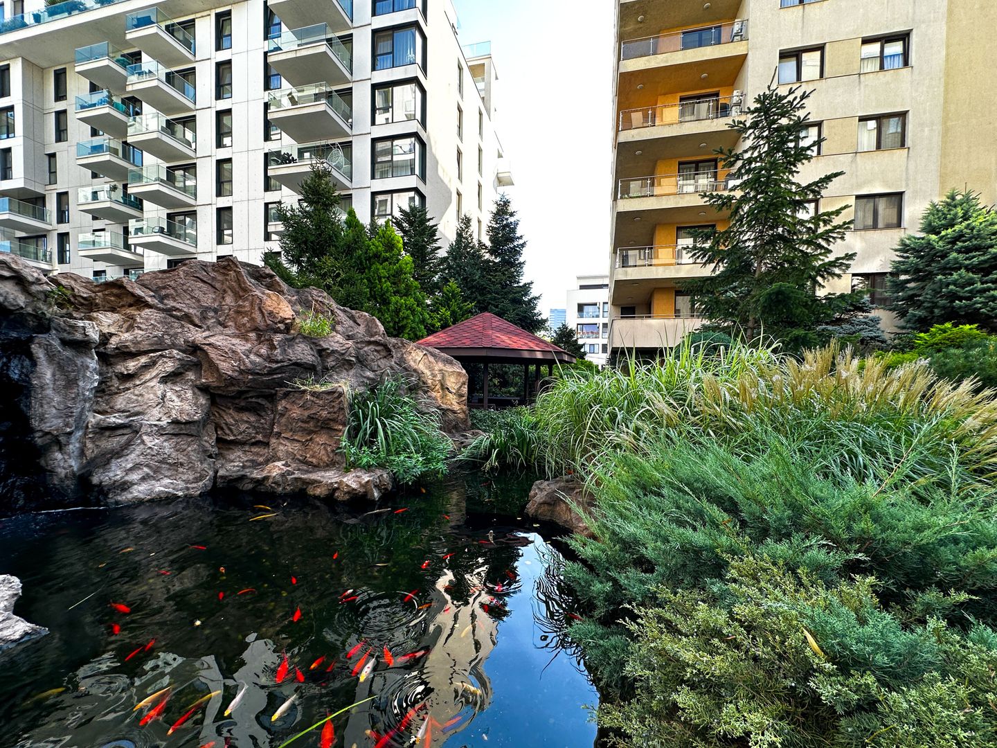 Luxury 4-Bedroom Triplex with Floating Terrace & Panoramic Views - Poză 28