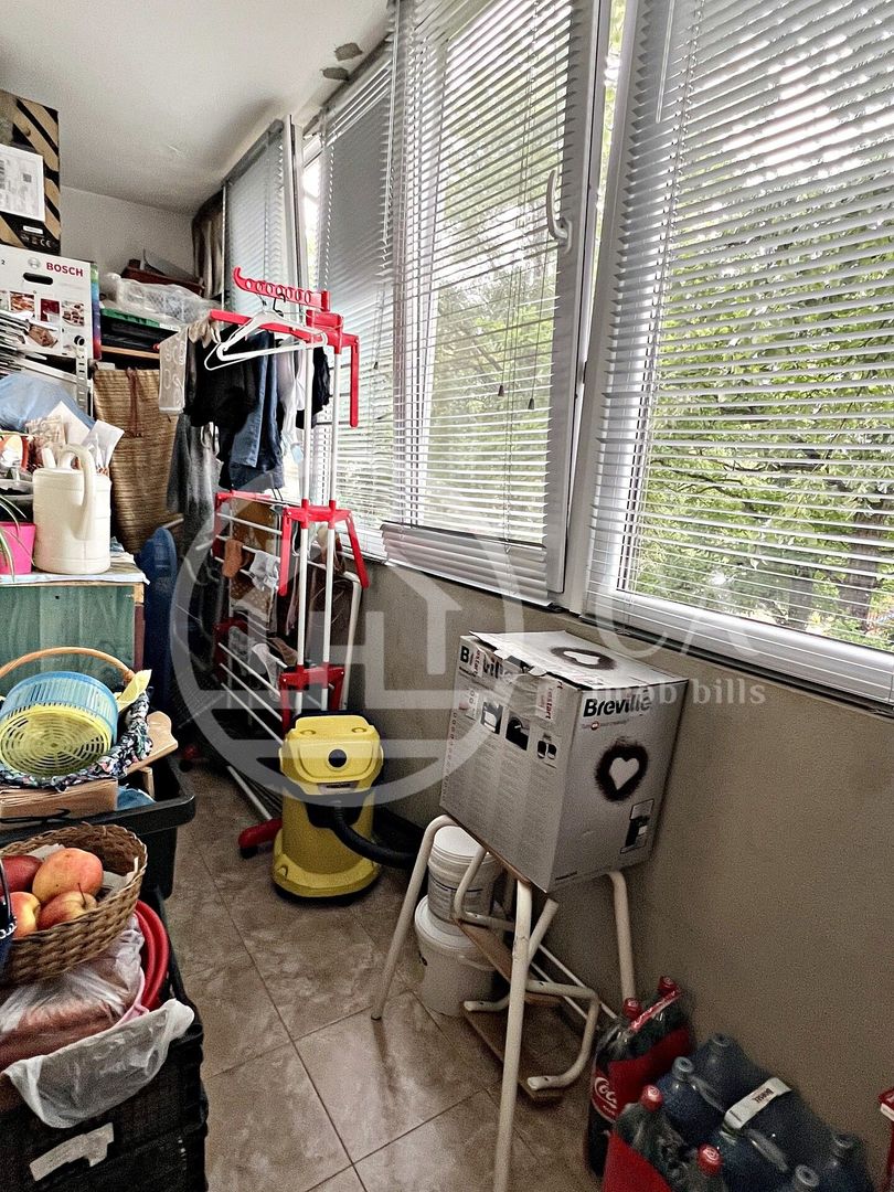 Apartament cu 3 camere de vanzare in zona Rogerius, Oradea - Poză 9