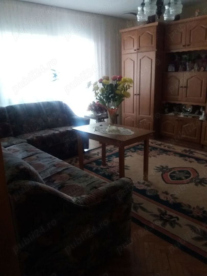 Apartament 4 camere de vanzare - Poză 5