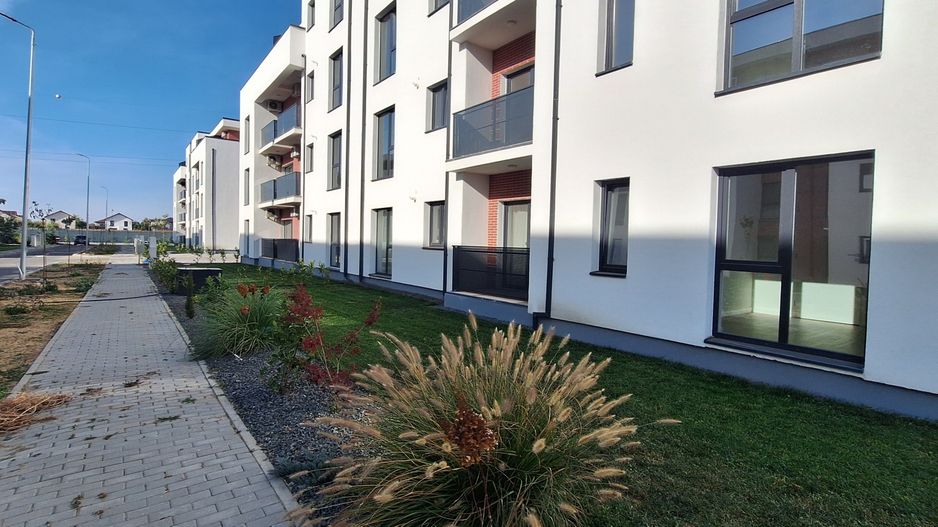 Apartament 2 camere cu loc de parcare inclus - Poză 1