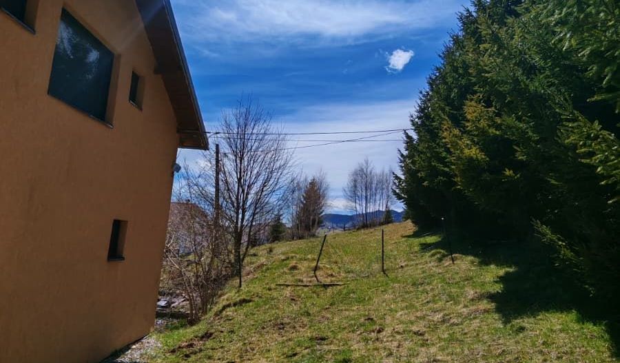 Casa / pensiune investitie sat Pestera, Moieciu, Bran - Poză 30