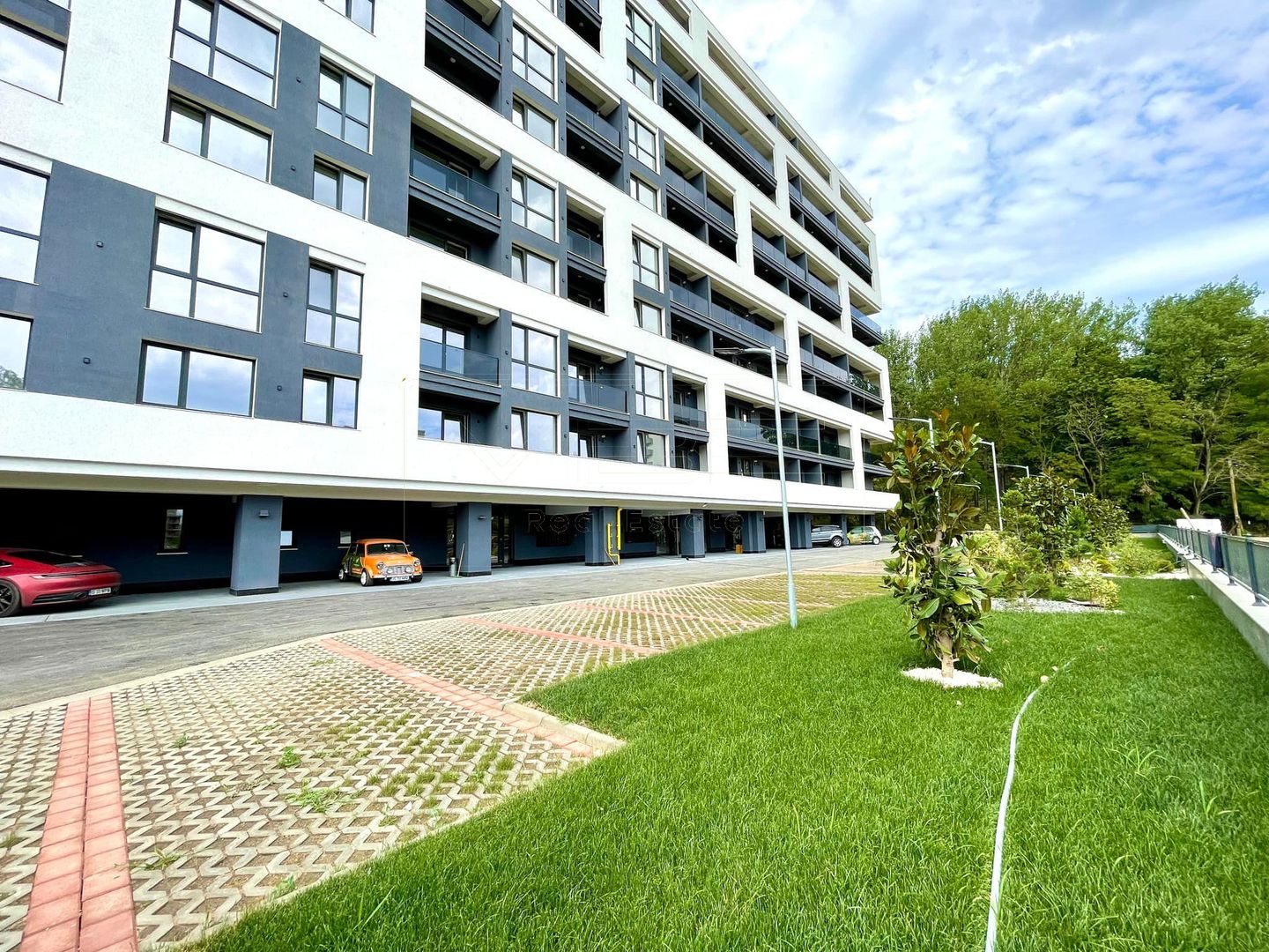 Apartament NOU 2 camere decomandat Lacul Venetia - Tatarasi - Poză 1