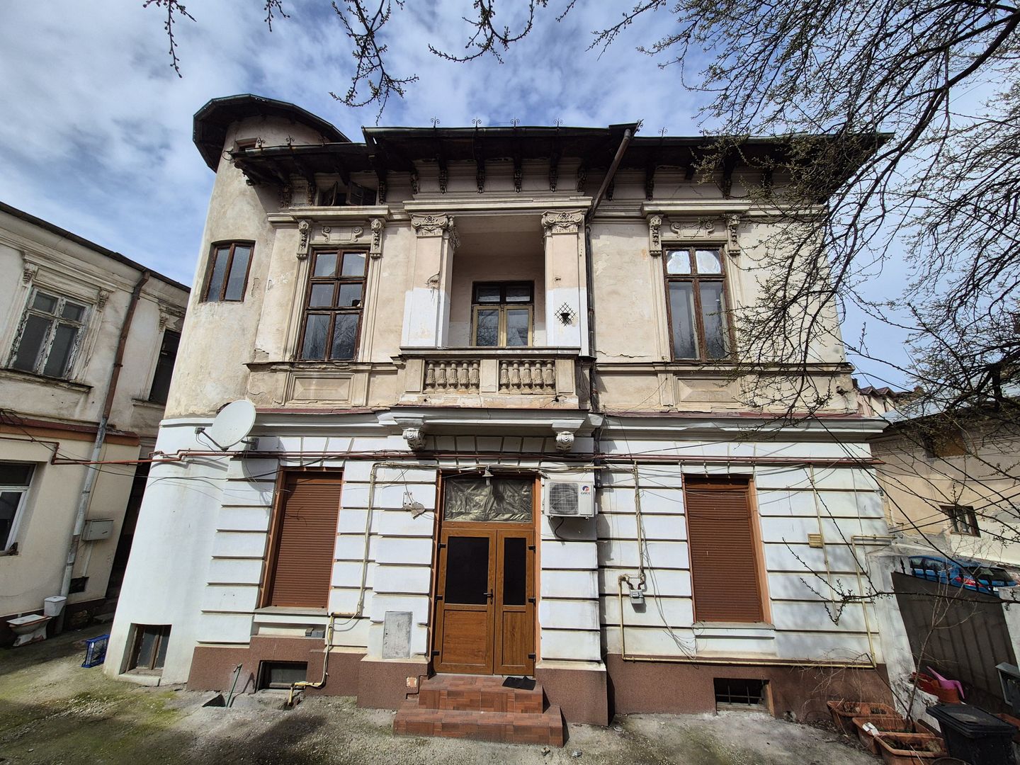 Apartament cu 4 camere 151,40 mp - Unirii - Poză 4