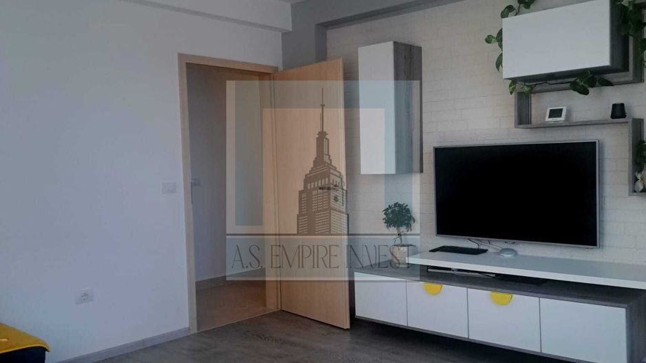 Apartament 3 camere + loc de parcare - zona Tractorul/Nicolae Labis - Poză 3