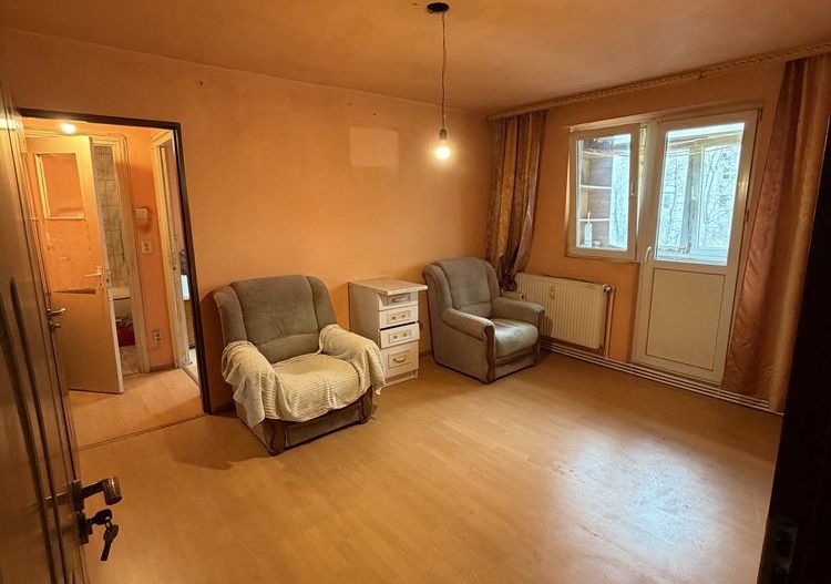 Apartament cu 2 Camere Militari - Poză 1