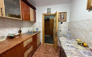 De închiriat – apartament cu 2 camere, zona Economic - Poză 3