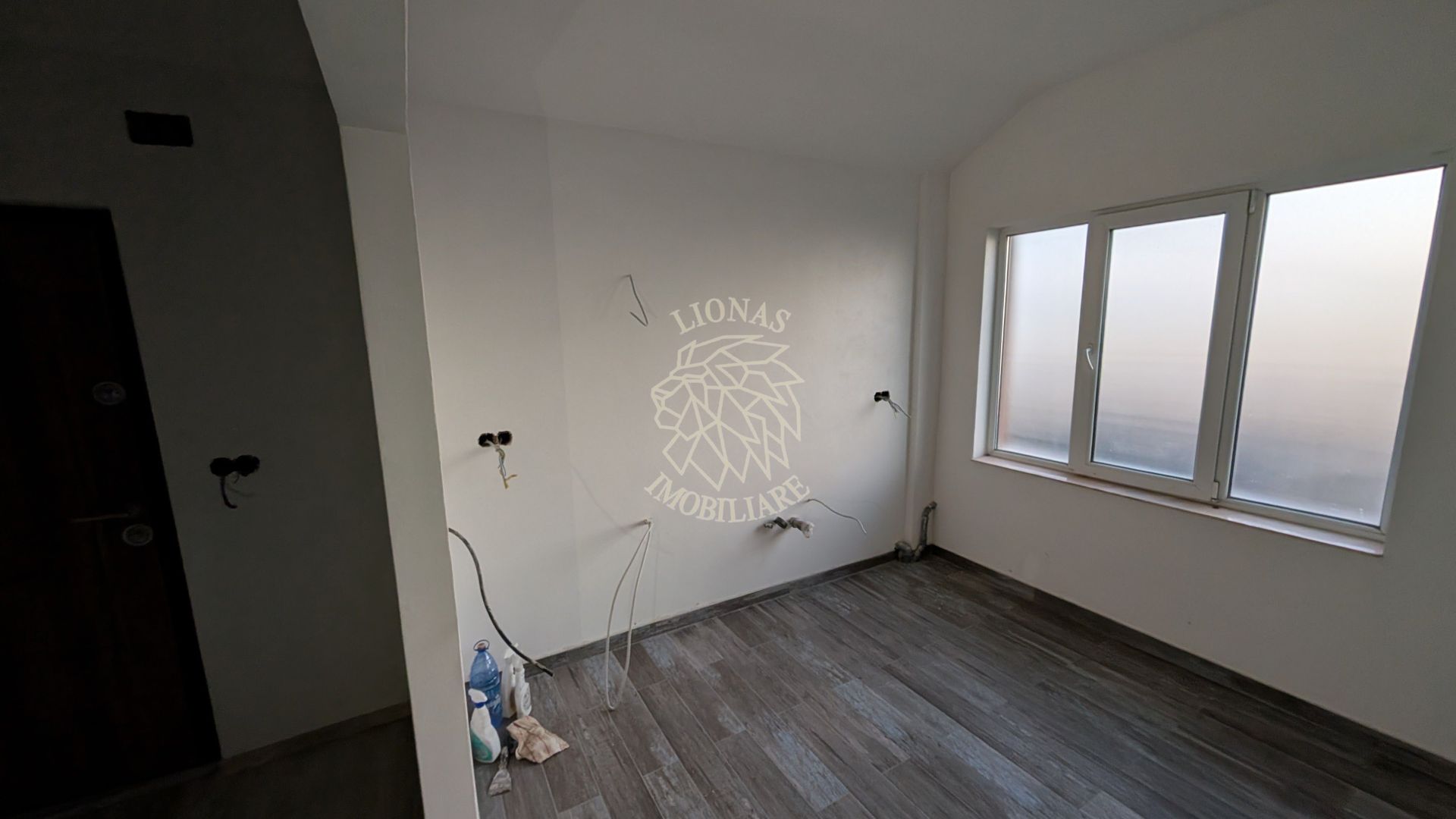 Oferta! Apartament Nou 5 camere 117 mp-parcare-Zona Decebal - Poză 9