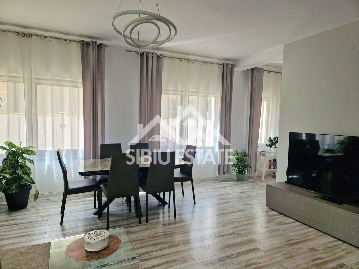Casa individuala in Cartierul Primaverii Sibiu - Poză 9