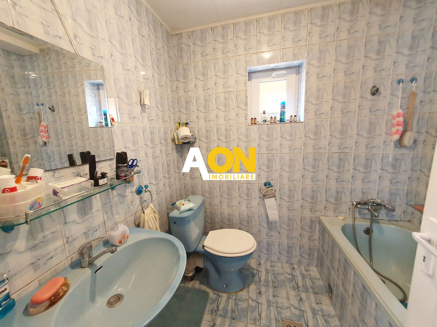 Casa 4 camere, 2 bai, 86 mp utili, renovata, zona Lipoveni - Poză 4