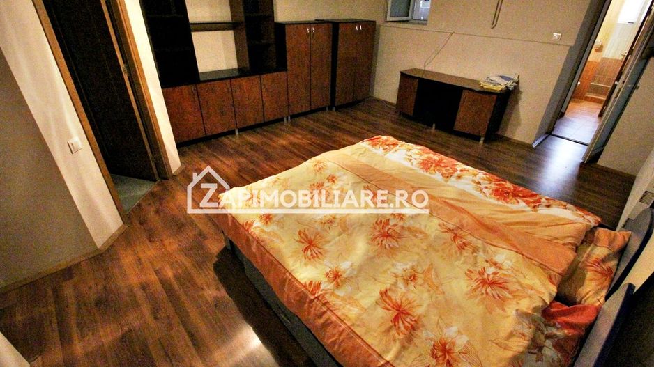 Apartament 4 camere la casă  de închiriat,zona Platou - Poză 2