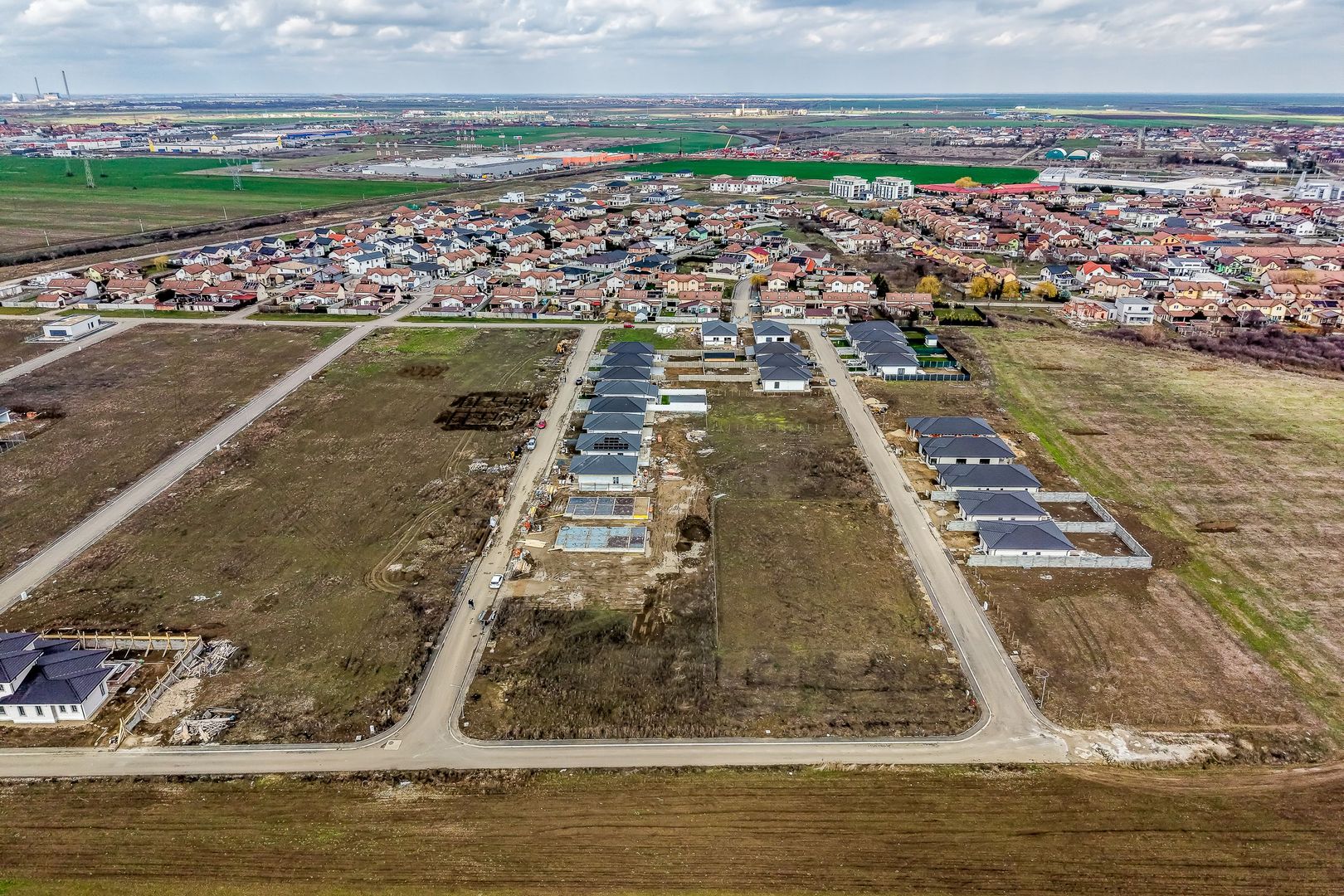 Teren 637 mp | 2 fronturi stradale | Cartier Via Carmina - Poză 7