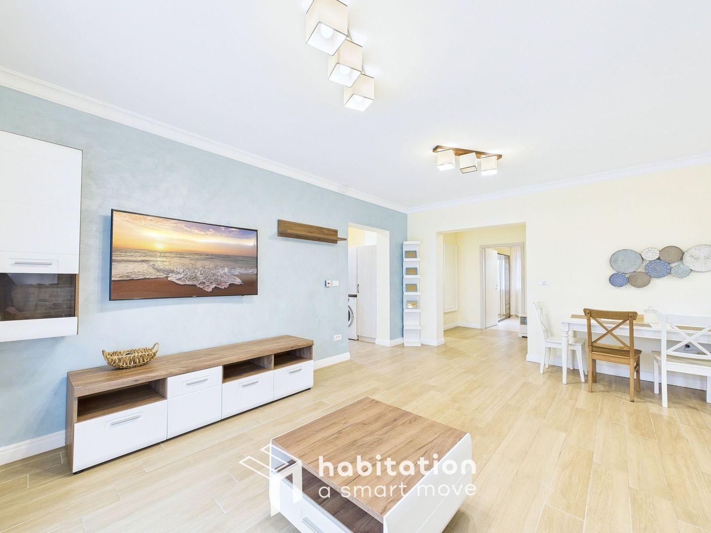 Apartament spațios cu curte și garaj – confortul unei case moderne - Poză 2